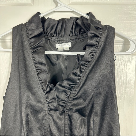 London Times size 8 little black dress, ruffle collar, v neck, event, party - Picture 2 of 7